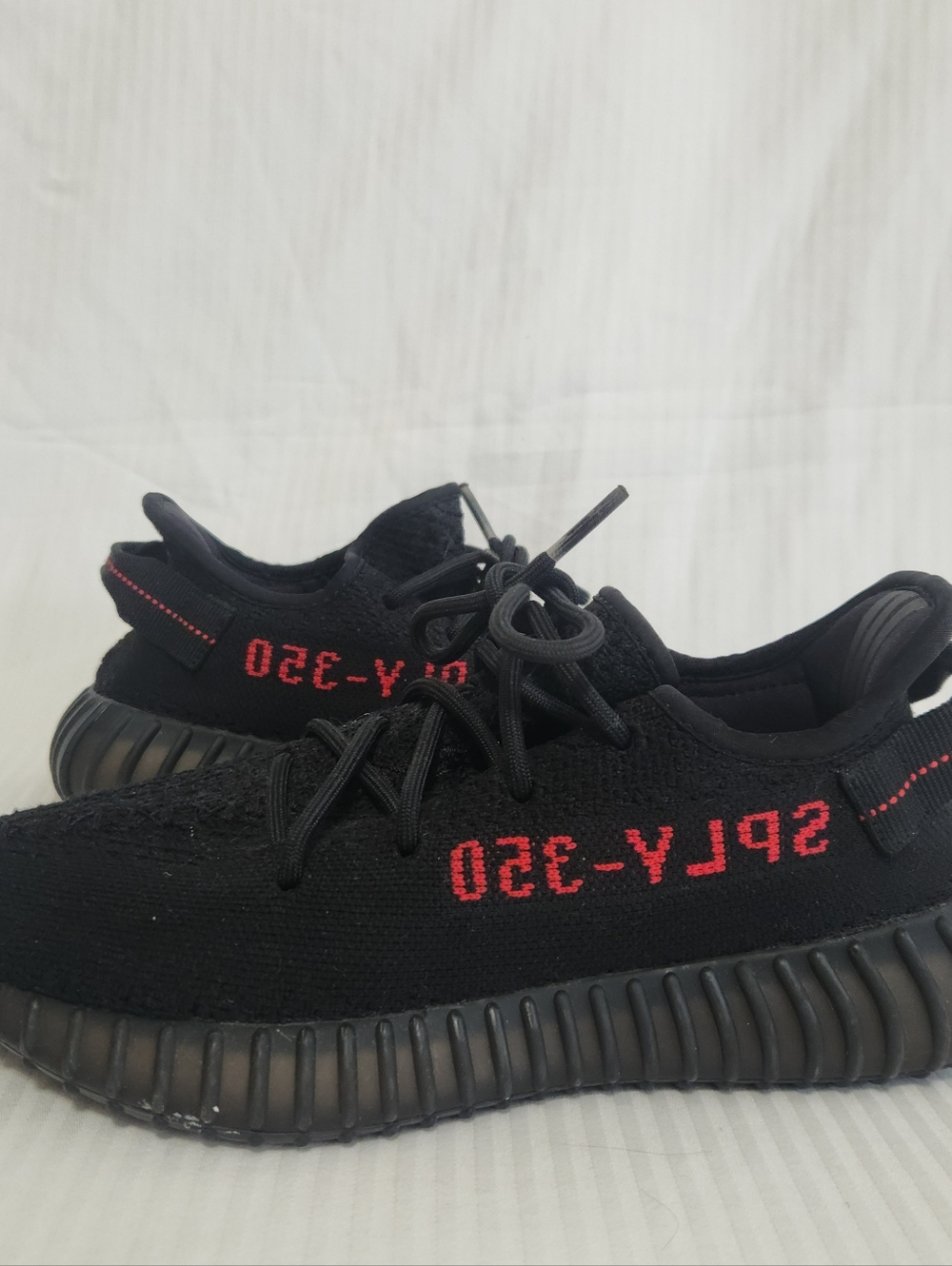 Adidas Yeezy 350 V2 Core Black Red 2017 Bred Boost Low SPLY Kanye West CP9652
